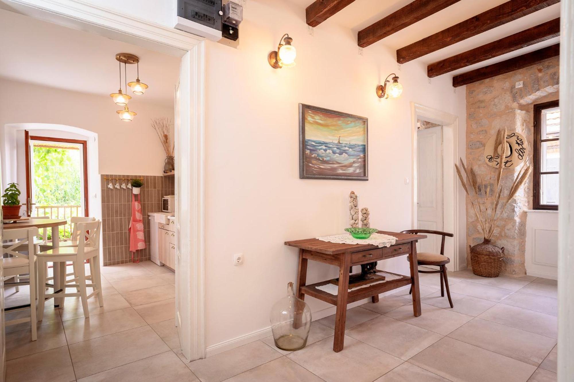 Holiday Home Skala With Hot Tub & Kala With Terrace Pitve 외부 사진