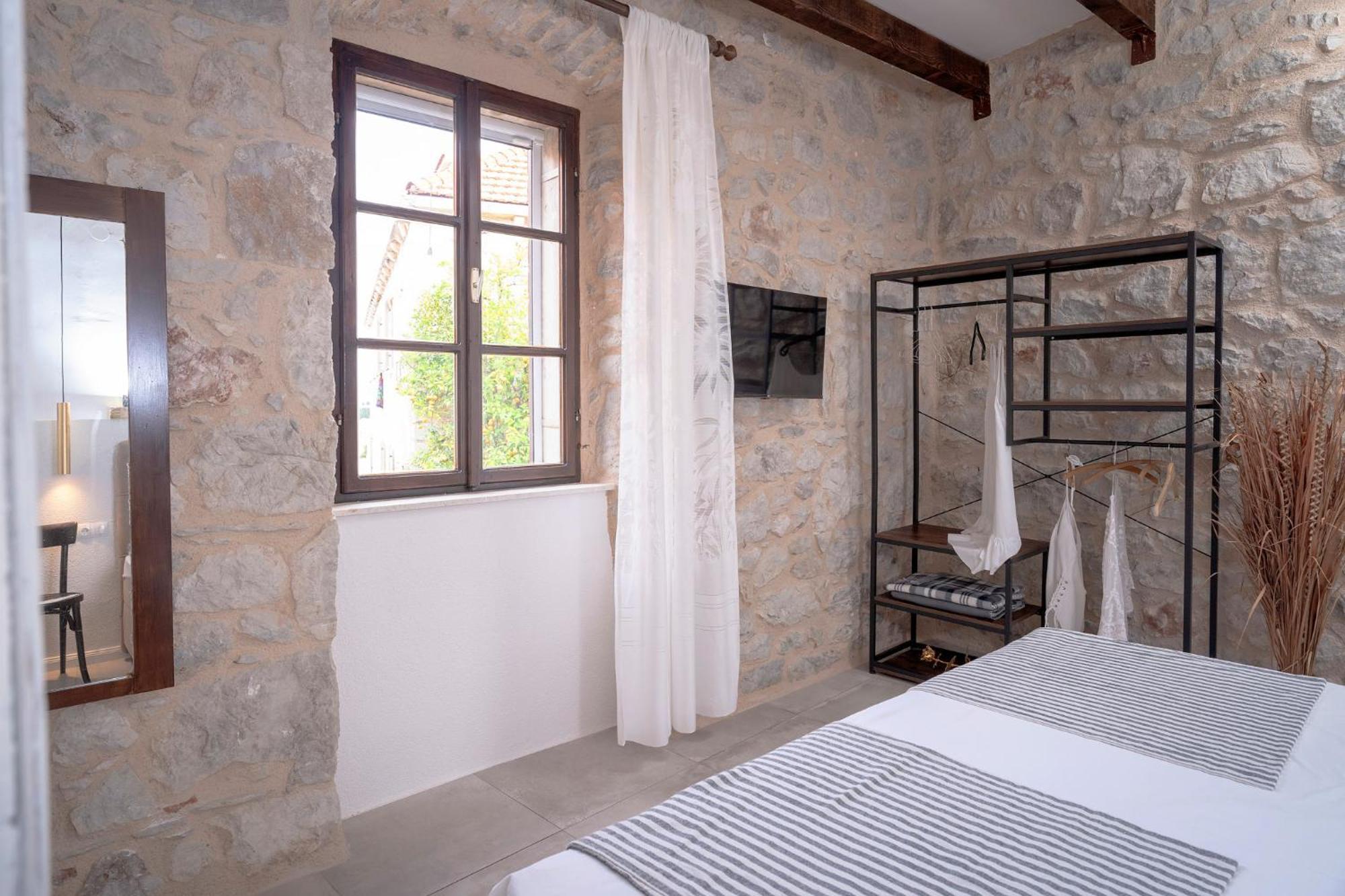 Holiday Home Skala With Hot Tub & Kala With Terrace Pitve 외부 사진